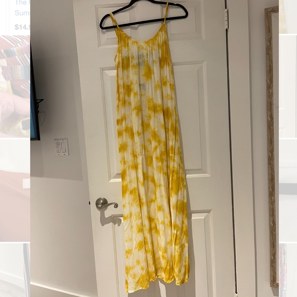 Tie-dye dress, detailed back